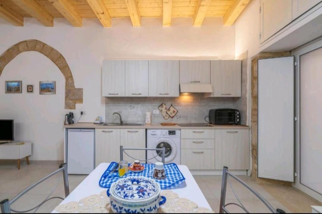 La Casa Dei Candelai Сиракузы Экстерьер фото